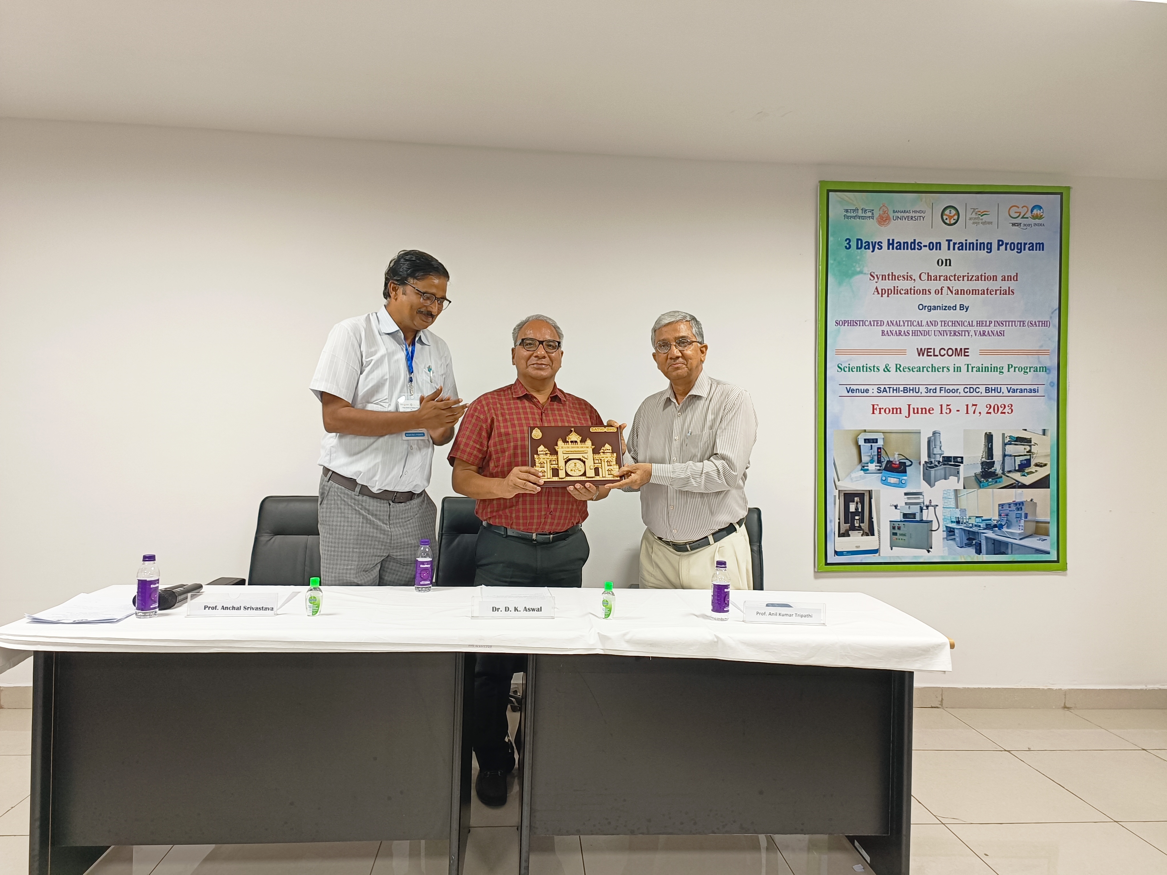 Prof. Anil K. Tripathi Felicitated to Dr. Dinesh Aswal Director, Health Safety and Environment Group at BARC, Mumbai & Former Director, CSIR-NPL, New Delhi 